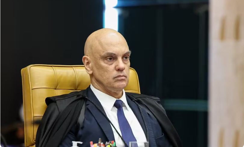 Ministros de Lula e do STF criticam decisões da PF e de Moraes sobre Flávio Bolsonaro