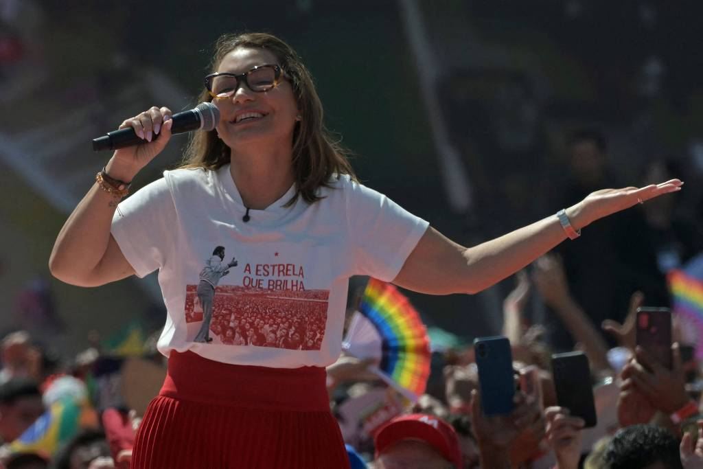Janja escondeu elogio a Marisa para fazer surpresa a Lula e 'virar página' com petistas
